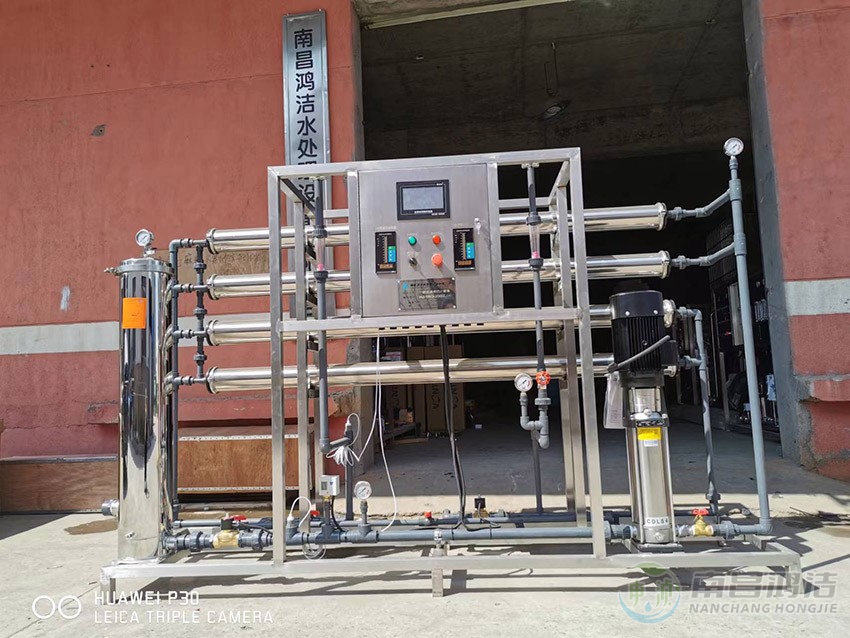 2.0噸一（yī）級反（fǎn）滲透主機4